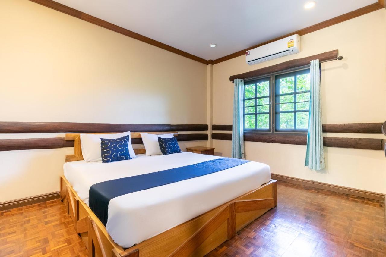 Capital O 1110 Khaoyai Cowboy City Resort Mu Si Buitenkant foto
